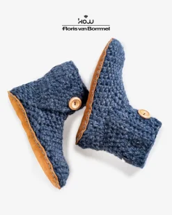 Kingdom of Wow home slippers blue