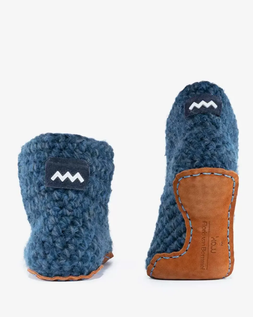 Kingdom of Wow home slippers blue